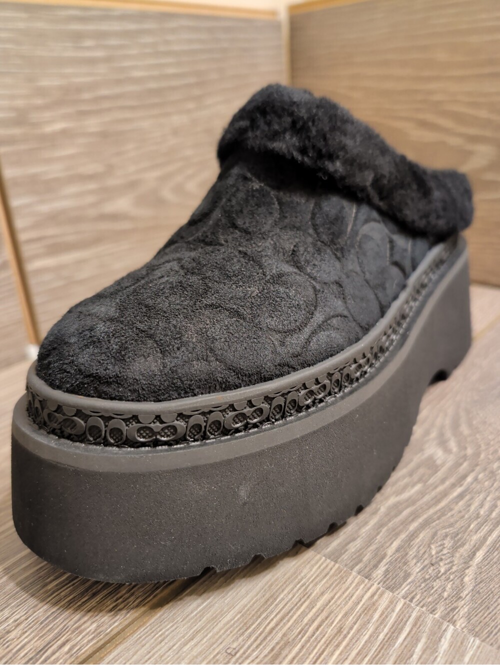 NIB Coach Cecelia Signature Shearling Clogs Black Suede 7B